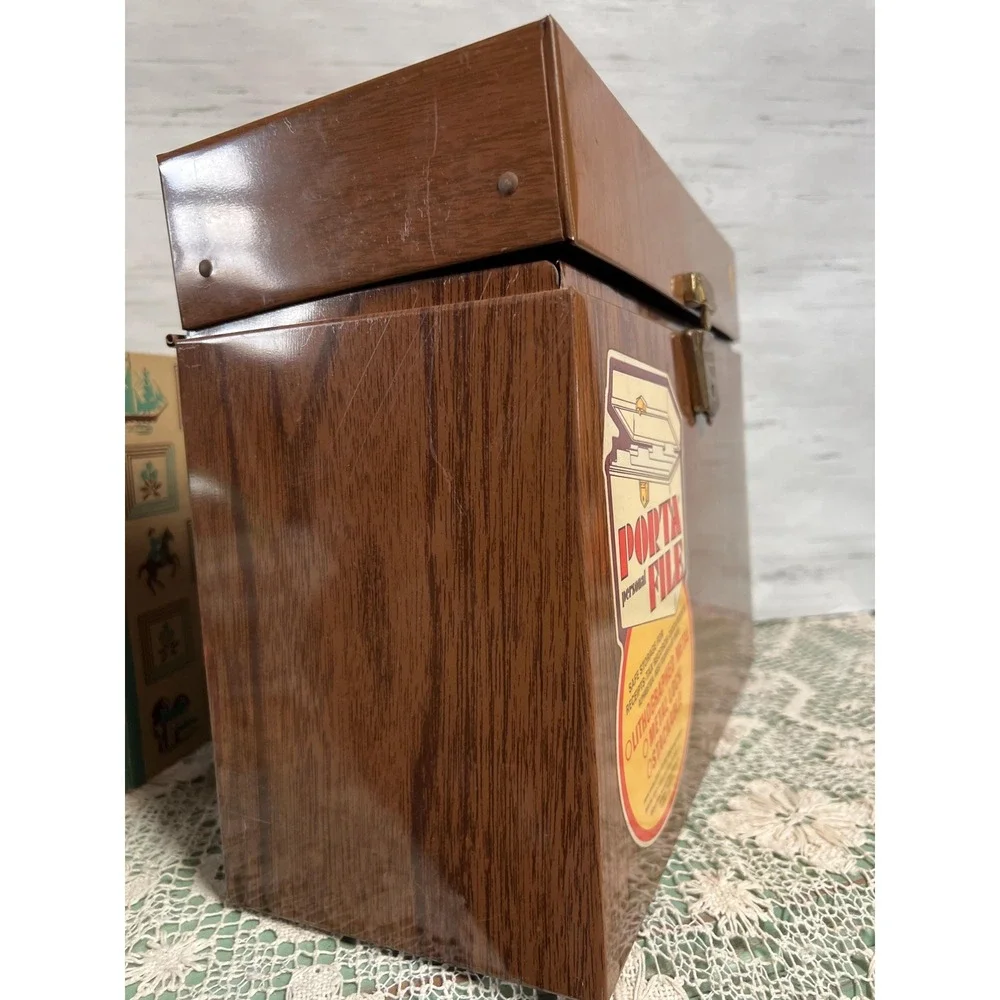 Vintage Wood Grain Litho Portafile Metal Box * Ballonoff * Ohio  Woodgrain File
